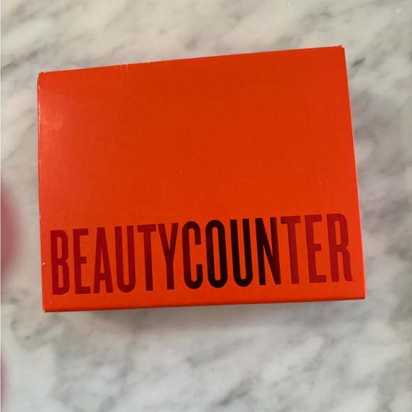 Beautycounter At the Ready gift set. - Picture 3 of 3